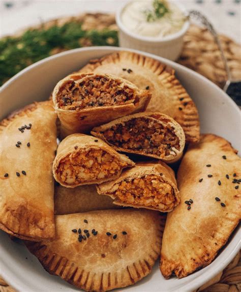 Vegan Empanadas – Blissful Val | Vegan dishes, Vegan main dishes, Vegan dinner recipes