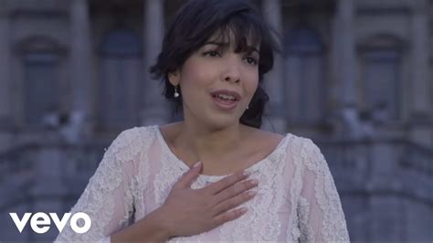 Indila - Tourner Dans Le Vide (Official Music Video) Chords - Chordify