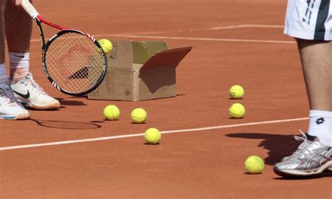 A Magazine Editor's Attempt To Get (Very) Good At Tennis | Only A Game