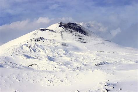 10 Interesting Facts About Mount Etna