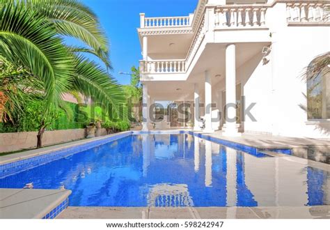 Luxury White House Swimming Pool Luxury Stock Photo (Edit Now) 598242947