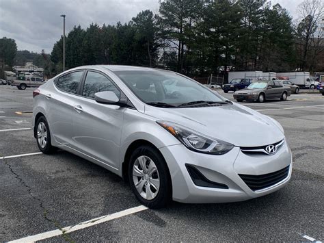 Pre-Owned 2016 Hyundai Elantra SE FWD 4dr Car