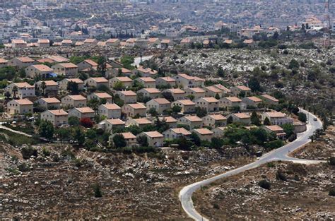 Large rise in Israeli settlement growth | News | Al Jazeera