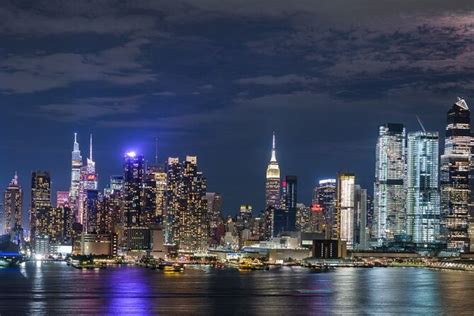New York City Skyline Tour by Night with Local Guide | Compare Price 2023