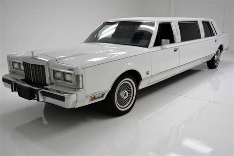 1985 Lincoln Town Car | Classic Auto Mall