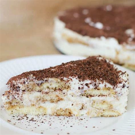 Italian Desserts: Tiramisu - FashionEdible