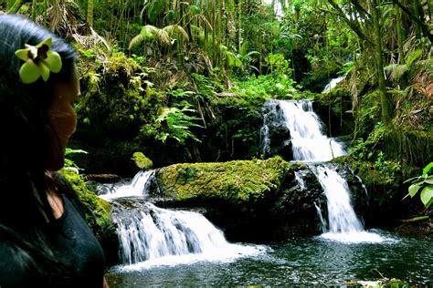 Hawaiian Landscape Photography: The Waterfalls of Hawaii