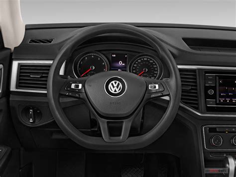 2018 Volkswagen Atlas: 93 Interior Photos | U.S. News