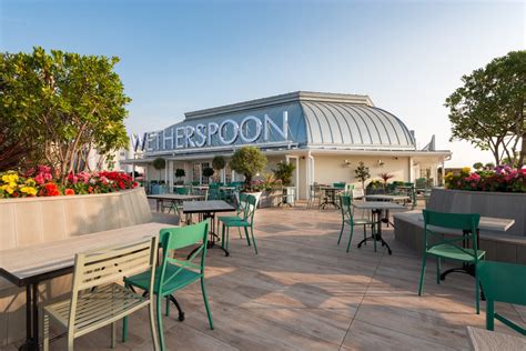 Wetherspoon's pubs need credit for restoring architectural landmarks