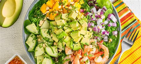 5 Avocado Bowls Perfect for Lunch | Avocados From Mexico | Summer recipes dinner, Avocado ...