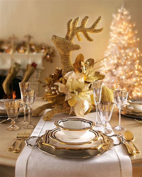 40 Christmas Dinner Table Decoration Ideas - All About Christmas