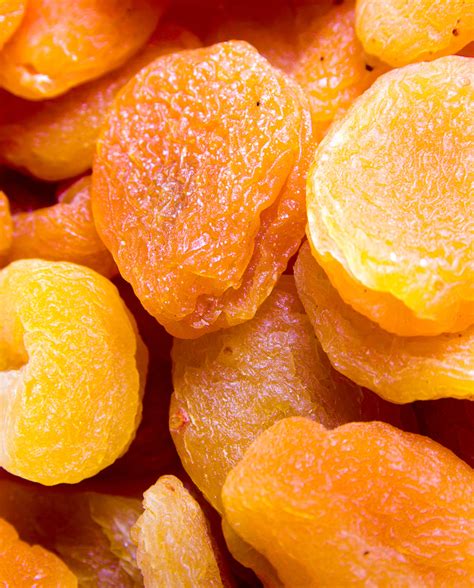 Dried peaches: where found and 8 recipes