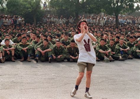 40 Amazing Photos From the 1989 Tiananmen Square Protests ~ Vintage Everyday