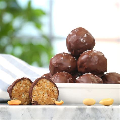 Crispy Chocolate Peanut Butter Balls - The Domestic Geek