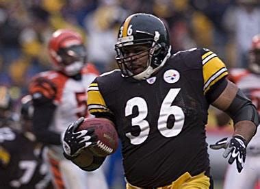 15 Jerome Bettis Highlights that Prove The Bus Belongs in the HOF