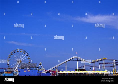 Santa Monica Pier with Ferris wheel Santa Monica California Stock Photo - Alamy