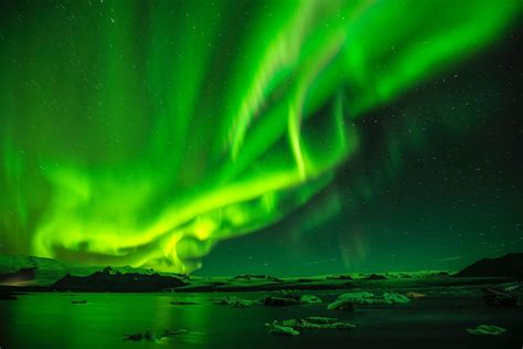 The Ultimate Guide to Seeing the Northern Lights in Iceland