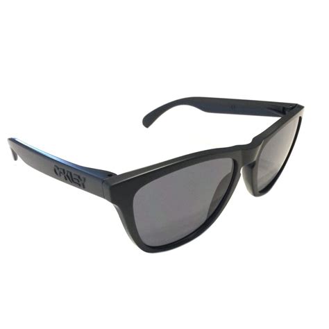 Oakley Frogskins MPH – Matte Carbon Black – Grey – OO9013-96 | NativeSlope.com