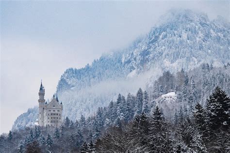 Munich Castles Tour with Neuschwanstein and Hohenschwangau 2024