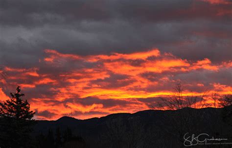 Sunrise with Crepuscular Rays - Susan Brandt Graham Photography