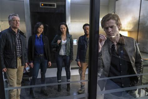 'MacGyver' Renewed For Season 4 By CBS