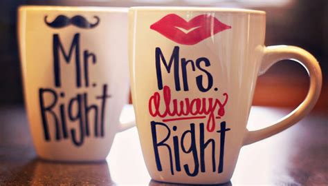 42 Best Engagement Gift Ideas for Happy Couples of 2021