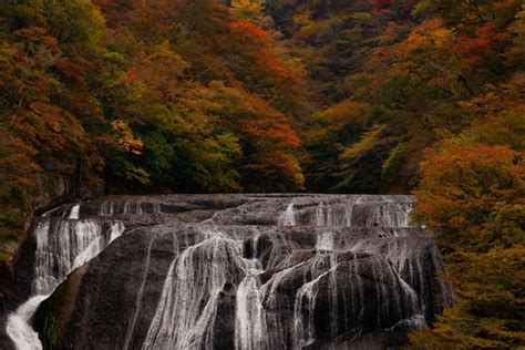 10 Beautiful Waterfalls to visit in Japan in Autumn | Kyuhoshi