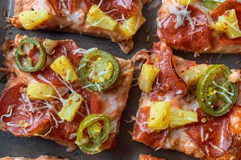 Low Calorie Pizza Crust: A 3-Ingredient Recipe for Thin and Crispy Crust