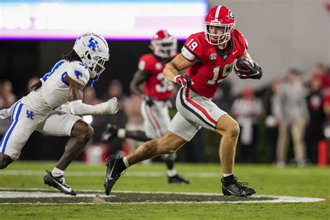 Georgia vs Kentucky Halftime Notes - Bulldogs Start Insanely Hot ...