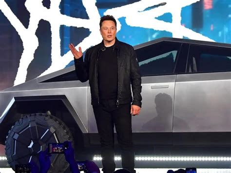 Tesla AI Day 2 will feature “hardware demos” and tons of technical details: Elon Musk