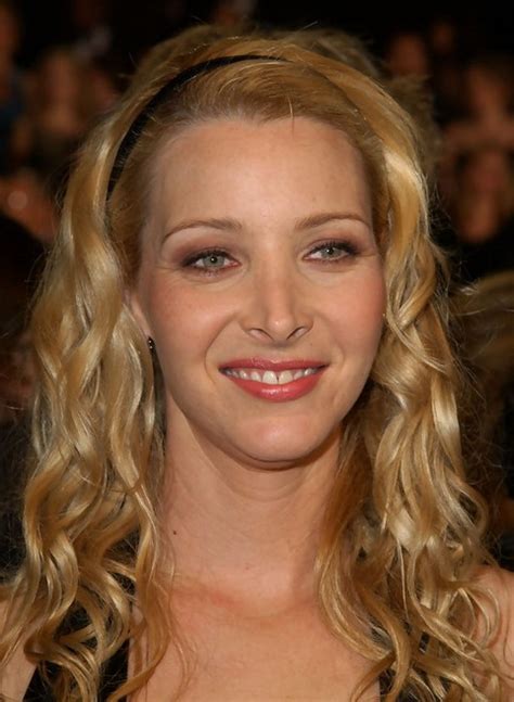 17 Lisa Kudrow Hairstyles- Lisa Kudrow Hair Pictures - Pretty Designs