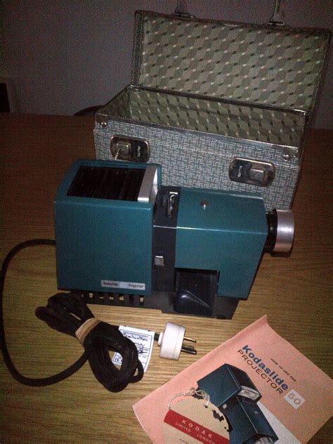 Vintage Kodak Slide Projector | Collectors Weekly