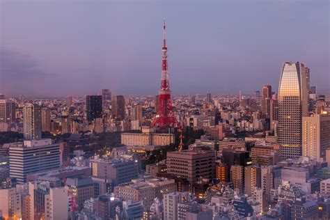 Sunrise Over Tokyo Tower | sending postcards | Bloglovin’