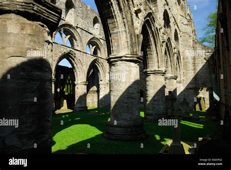 Ruins of Dunkeld Cathedral, Dunkeld, Perthshire, Scotland Stock Photo - Alamy