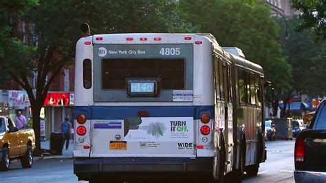 MTA New York City Bus Screeching 2000 New Flyer D60HF 4805 On The M14D @ 14th Street & 5th ...