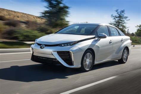 Toyota Mirai Photos and Specs. Photo: Toyota Mirai accessories big and 23 perfect photos of ...