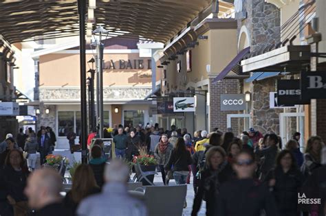 Les Premium Outlets ouvrent à Mirabel - LaPresse.ca - Mirabel news ...