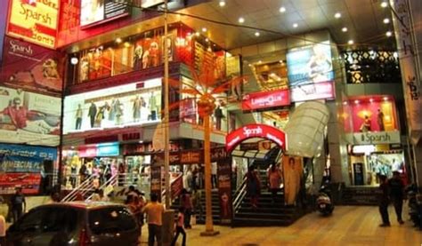 Guide To Commercial Street Shopping In Bangalore- Shopkhoj