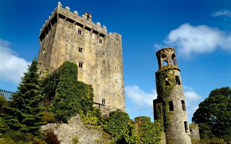 Blarney Castle facts and history of the Blarney Stone | IrishCentral.com