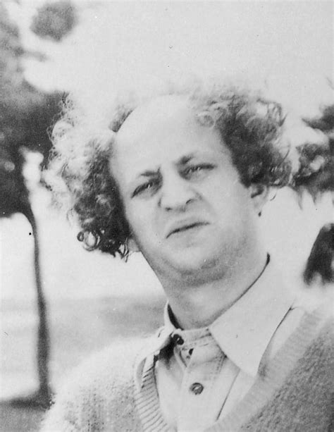 Larry Fine - Biography - IMDb