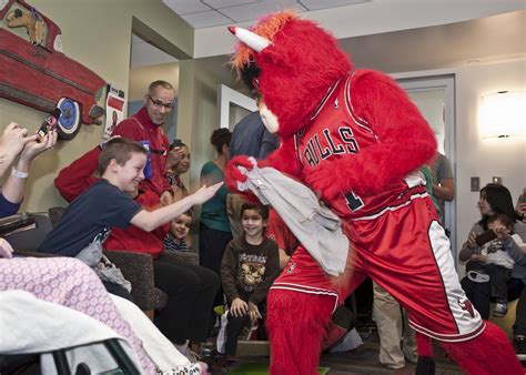 Bulls forward and mascot bring smiles to sick kids | health enews