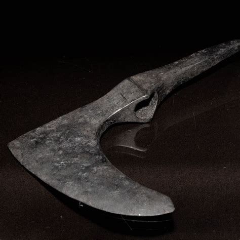Medieval Iron Exquisite War Axe - Excellent condition - - Catawiki