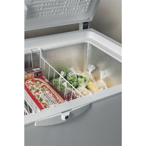 Hotpoint freestanding chest freezer: white color - CS1A 250 H FA UK.1 ...