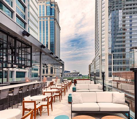 Dean’s Steakhouse, Aura Rooftop open at Charlotte JW Marriott | Charlotte Observer