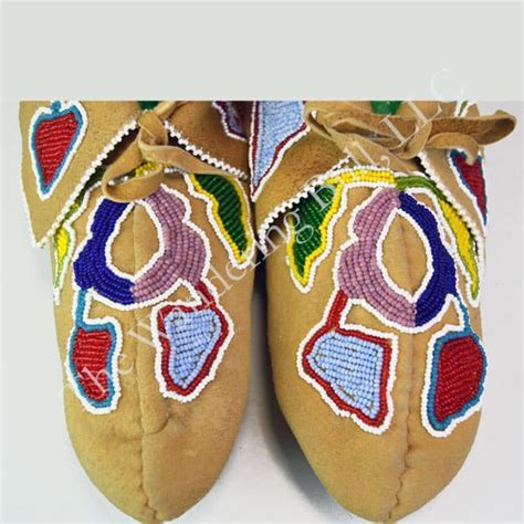 Moccasins Beaded Meskwaki Style - The Wandering Bull, LLC