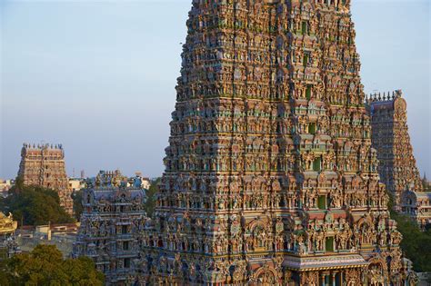 Madurai's Meenakshi Temple and How to Visit It