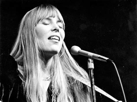 Joni Mitchell Library - David Yaffe's Joni Mitchell biography plays it ...