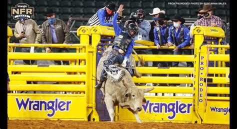 Stetson Wright Wins Round 1 in Bull Riding with Electrifying Ride