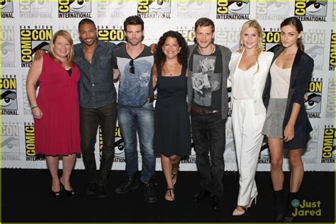 Phoebe Tonkin & Claire Holt: 'The Originals' Panel at Comic-Con 2013 ...