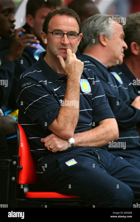 MARTIN O'NEILL ASTON VILLA FC MANAGER BRITAINNIA STADIUM STOKE ENGLAND ...